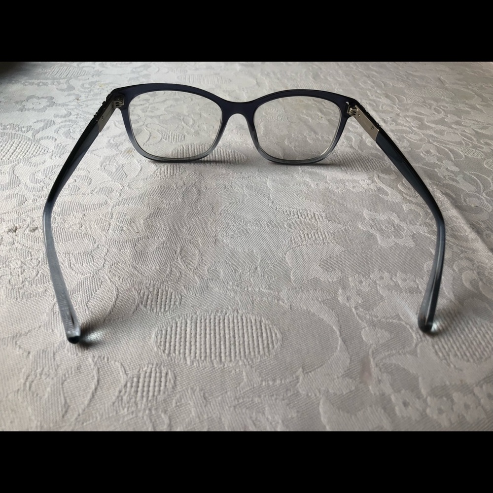 - Brand new Burberry Blue Gradient Woman’s Frame - Picture 5 of 7